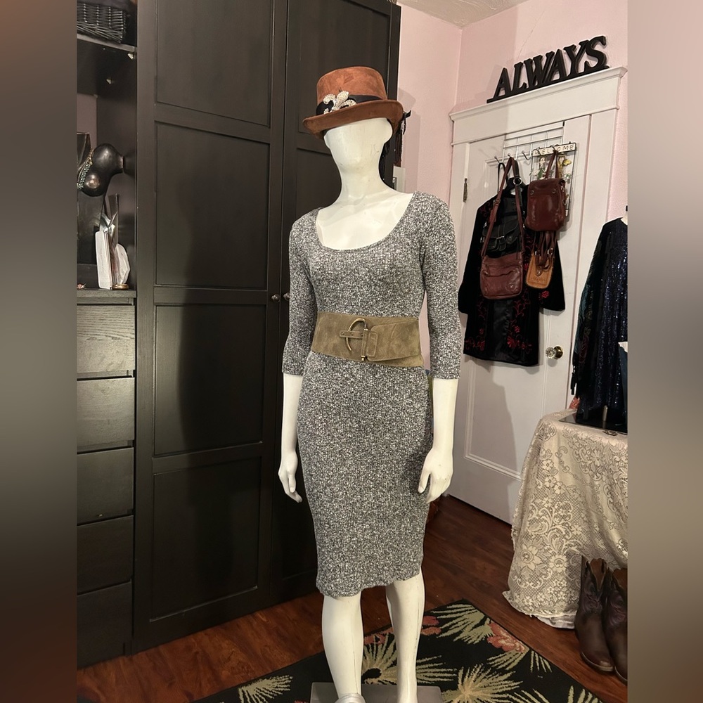 👗. # 21   Monteau bodycon dress